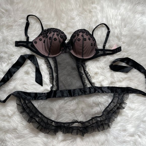 NWOT Victoria's Secret French Maid Mesh Ruffle Sequin push up, Ribbon, Black 36D - Picture 2 of 13